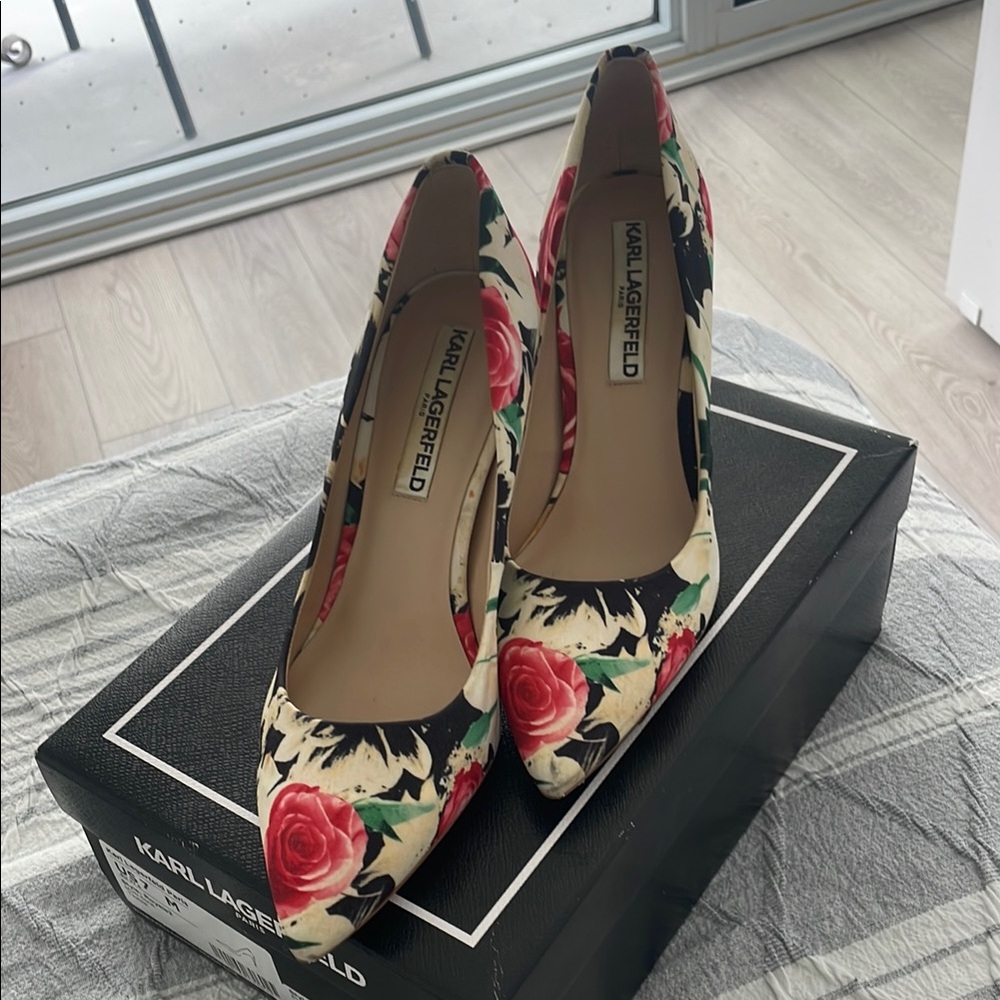 Karl Lagerfeld Black and Red Floral Heels